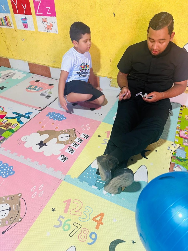 Sesión terapéutica con niños